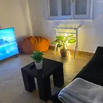 Unique Room Near The Airport